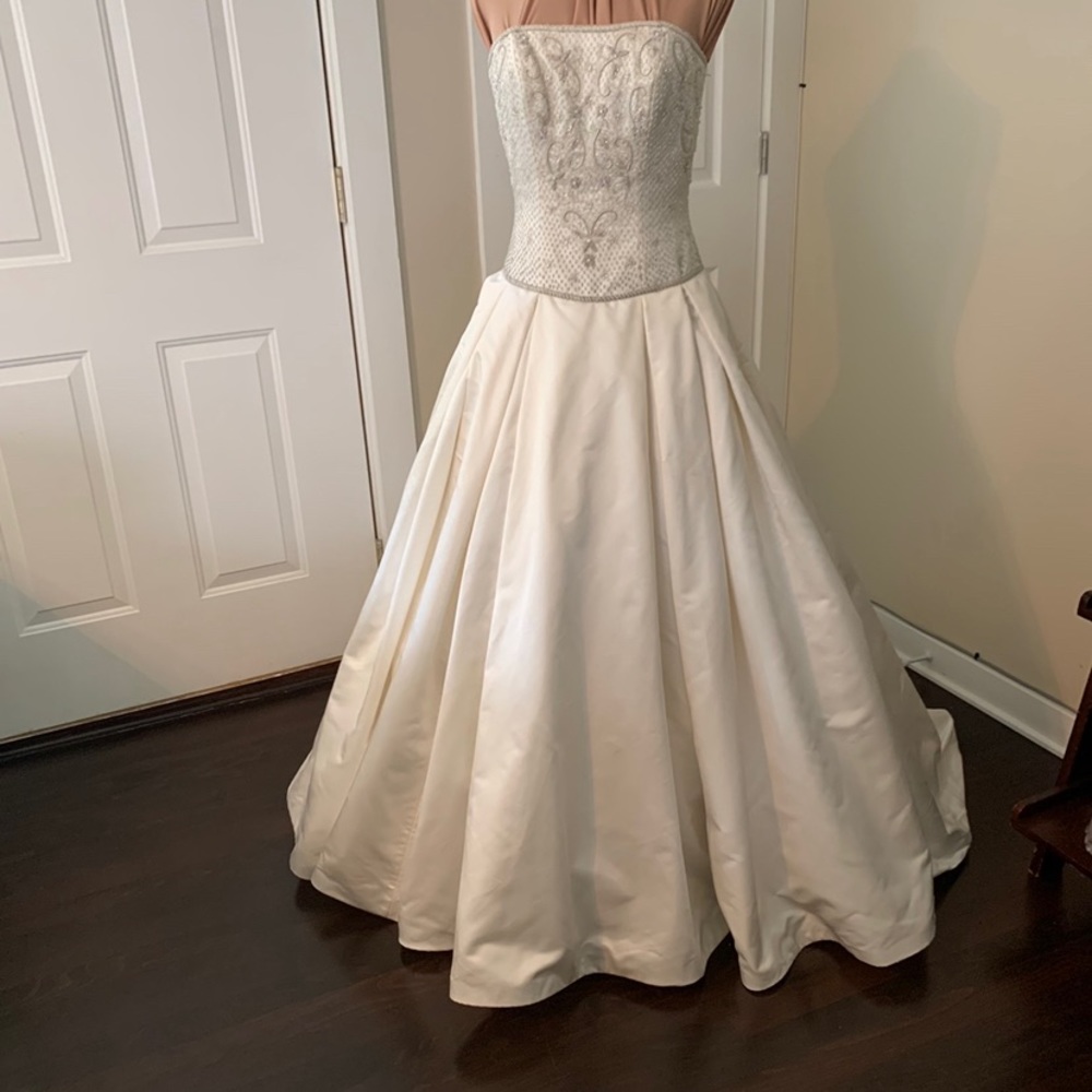 Ivory Wedding Gown